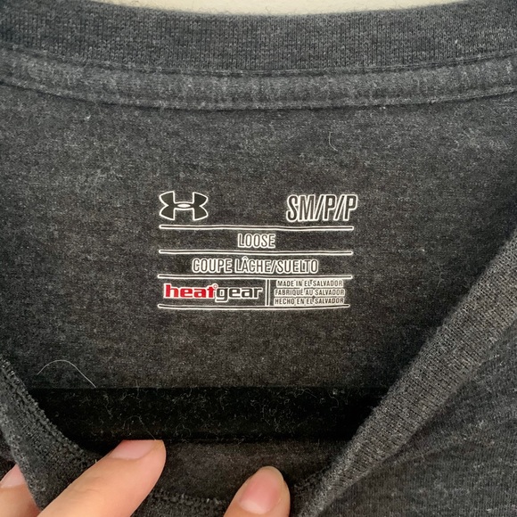 Underarmour Workout Top - Picture 2 of 5